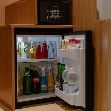 فندق مبيت وإفطار Dimora Manfredo Eco Luxury 4*