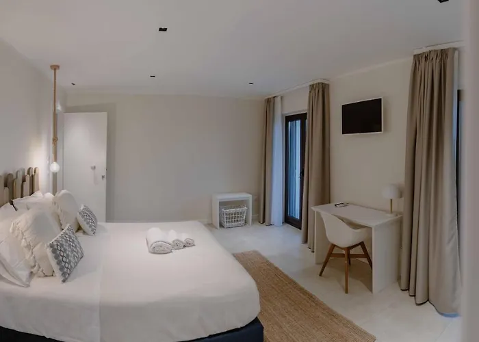 فندق مبيت وإفطار Dimora Manfredo Eco Luxury سان نيكولا أرسيلا